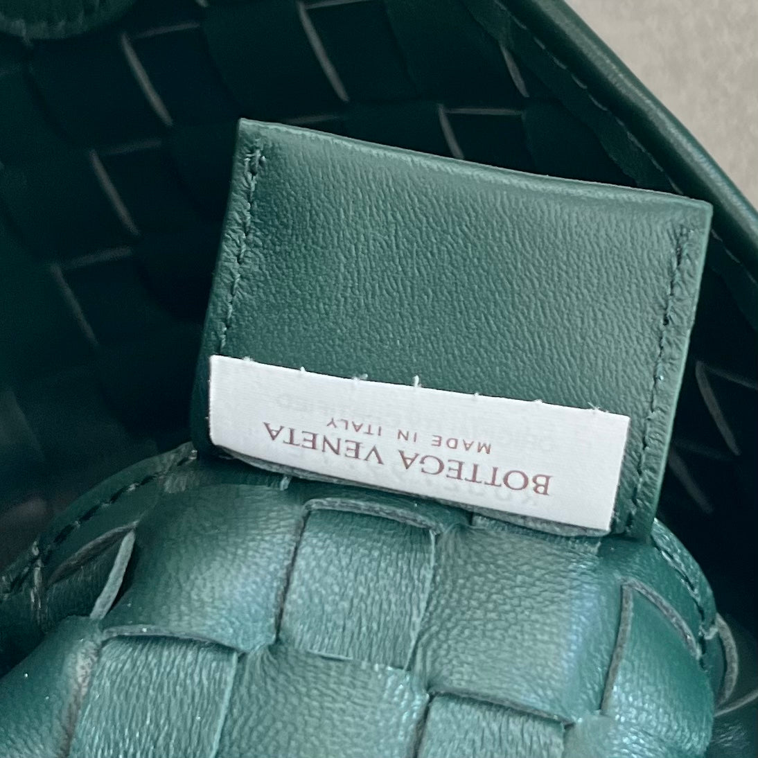 Bottega Veneta SARDINE 33 WITH CHAIN IN DARK GREEN LAMBSKIN