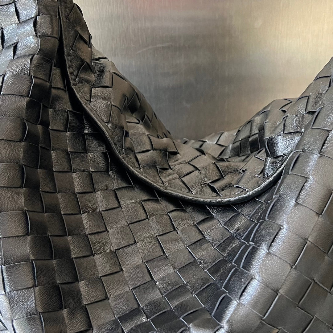 Bottega Veneta LARGE HOP 54 IN BLACK LAMBSKIN