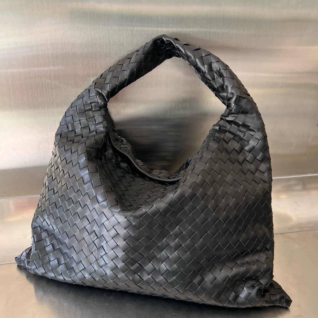 Bottega Veneta LARGE HOP 54 IN BLACK LAMBSKIN