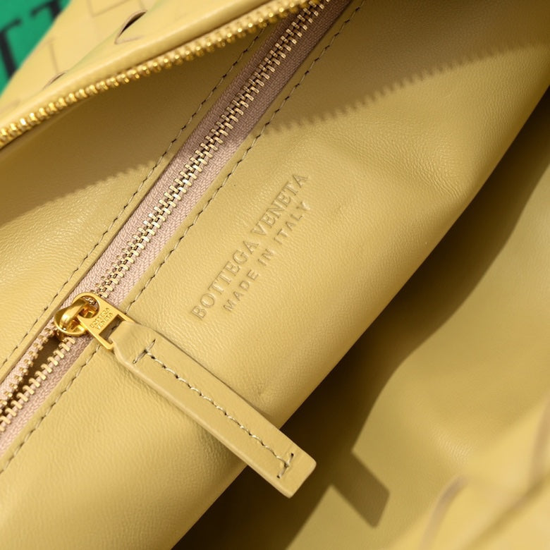 Bottega Veneta small jodie 48 lime lambskin