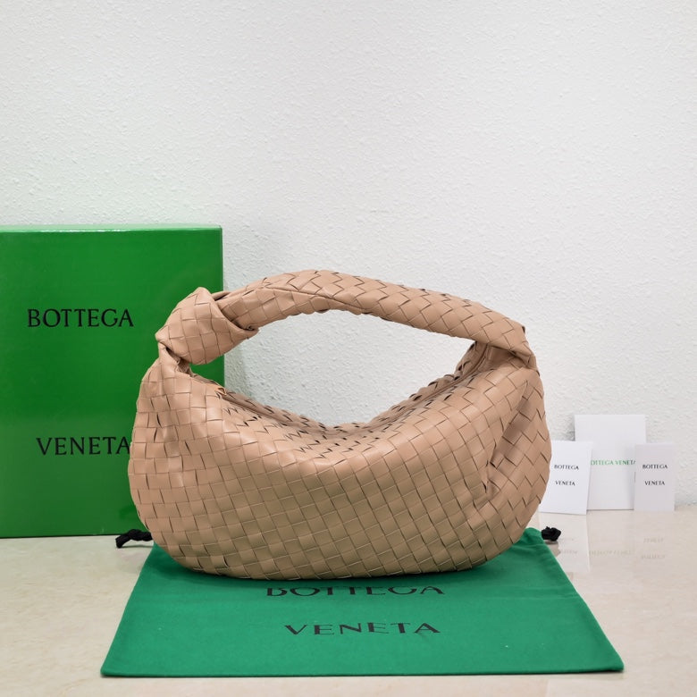 Bottega Veneta small jodie 48 pinkish beige lambskin