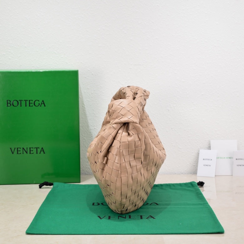 Bottega Veneta small jodie 48 pinkish beige lambskin