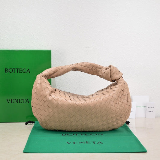 Bottega Veneta small jodie 48 pinkish beige lambskin