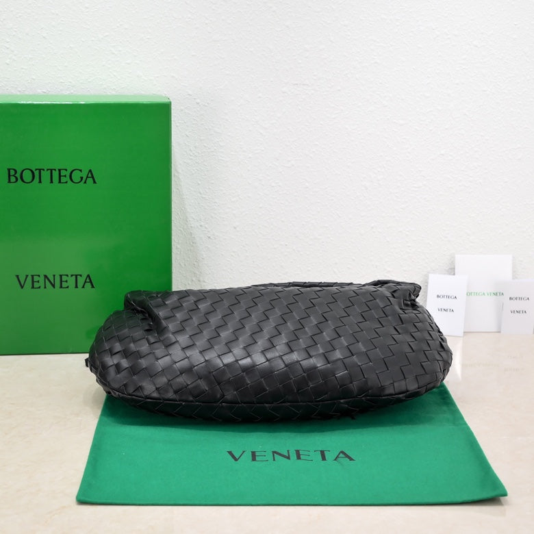 Bottega Veneta small jodie 48 black lambskin