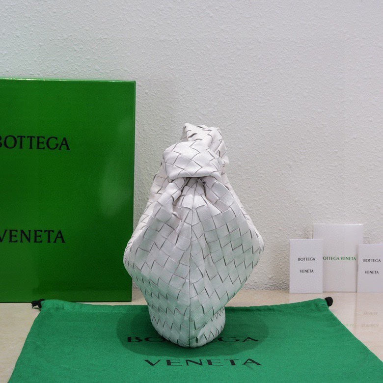 Bottega Veneta small jodie 48 white lambskin