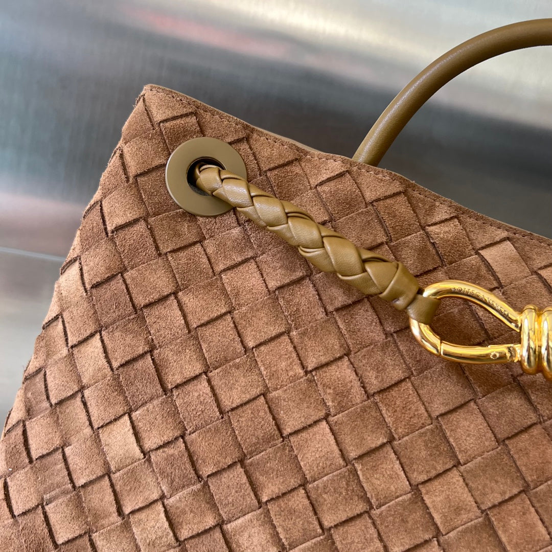 Bottega Veneta bv medium andiamo 32 brown suede