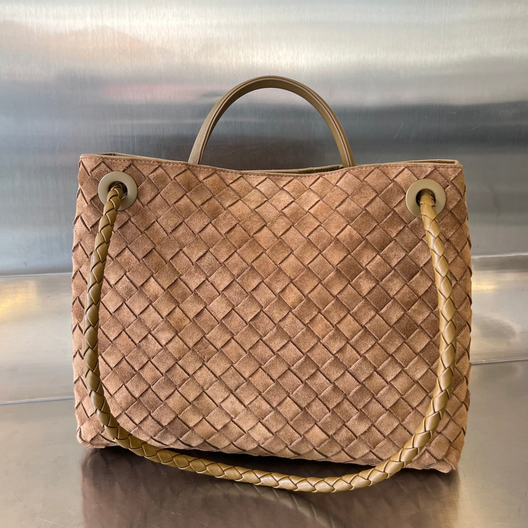 Bottega Veneta bv medium andiamo 32 brown suede