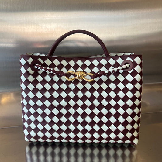 Bottega Veneta bv medium andiamo 32 white burgundy lambskin