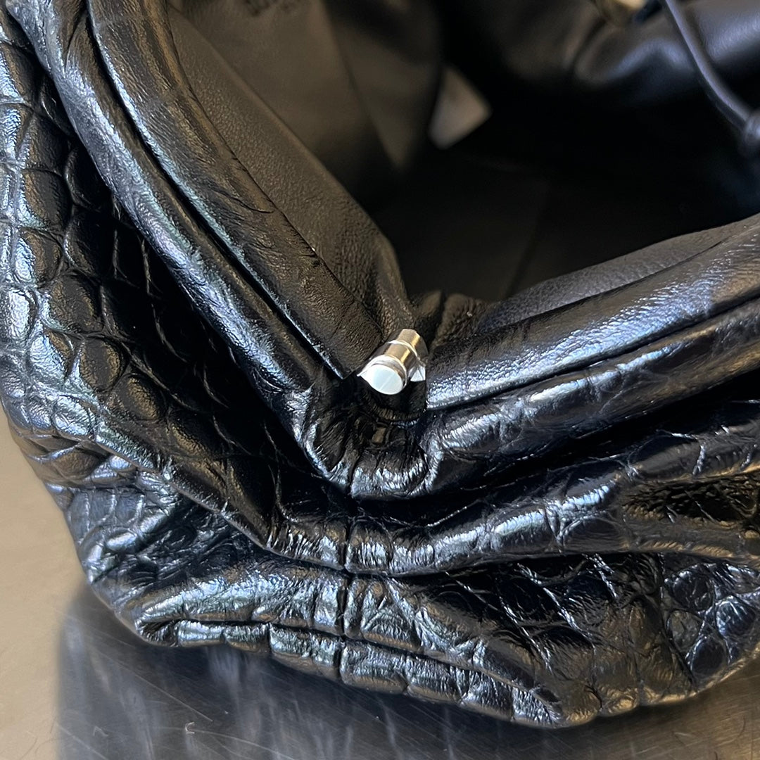 Bottega Veneta Mini Pouch 22cm Black Calfskin