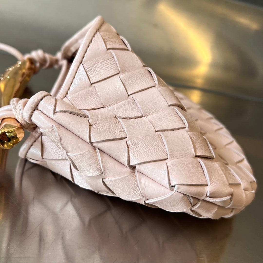 Bottega Veneta SARDINE 20 WITH CHAIN IN LIGHT PINK LAMBSKIN