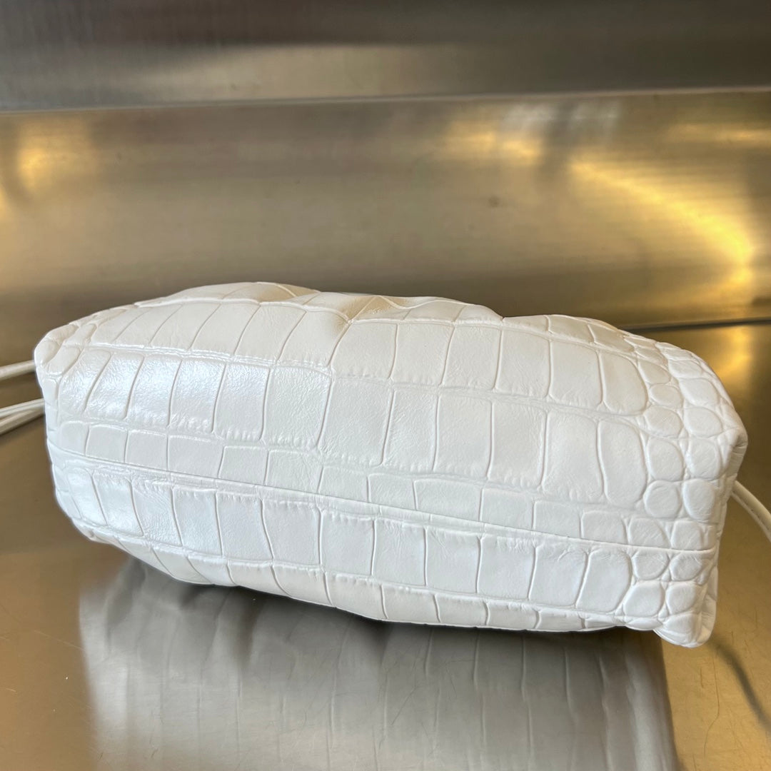 Bottega Veneta Mini Pouch 22cm Plaster Calfskin