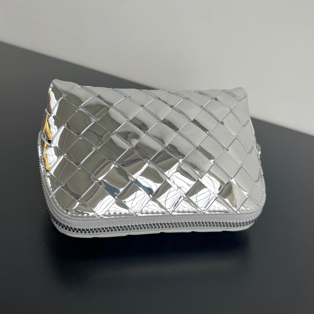 Bottega Veneta INTRECCIATO 16 BAG IN SILVER LAMBSKIN