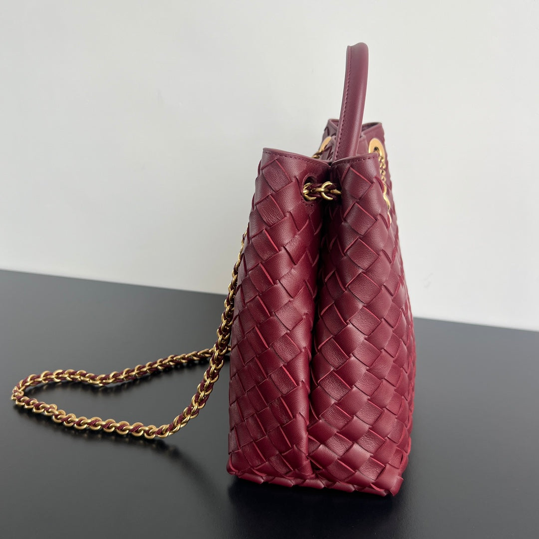 Bottega Veneta bv medium andiamo 32 burgundy lambskin