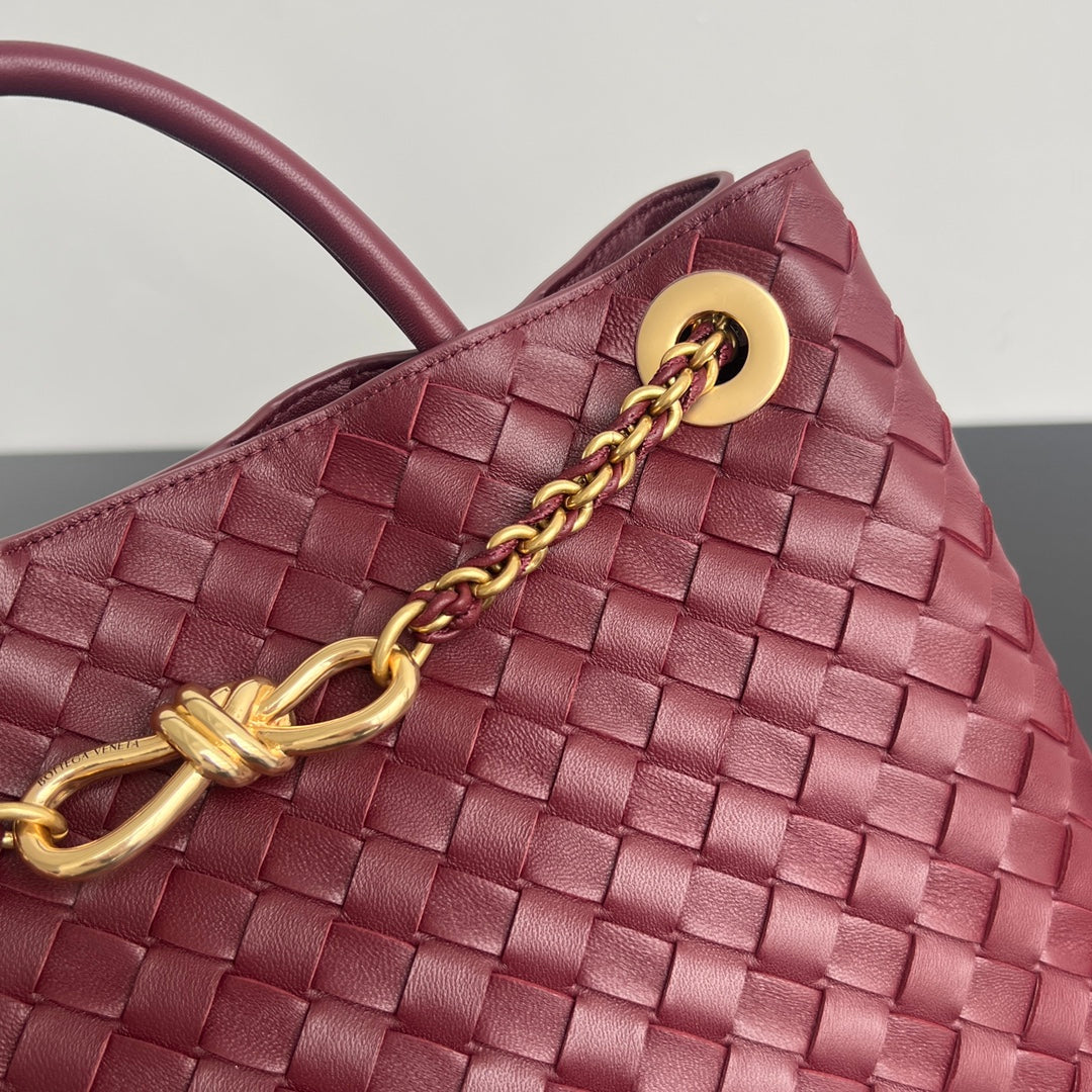 Bottega Veneta bv medium andiamo 32 burgundy lambskin