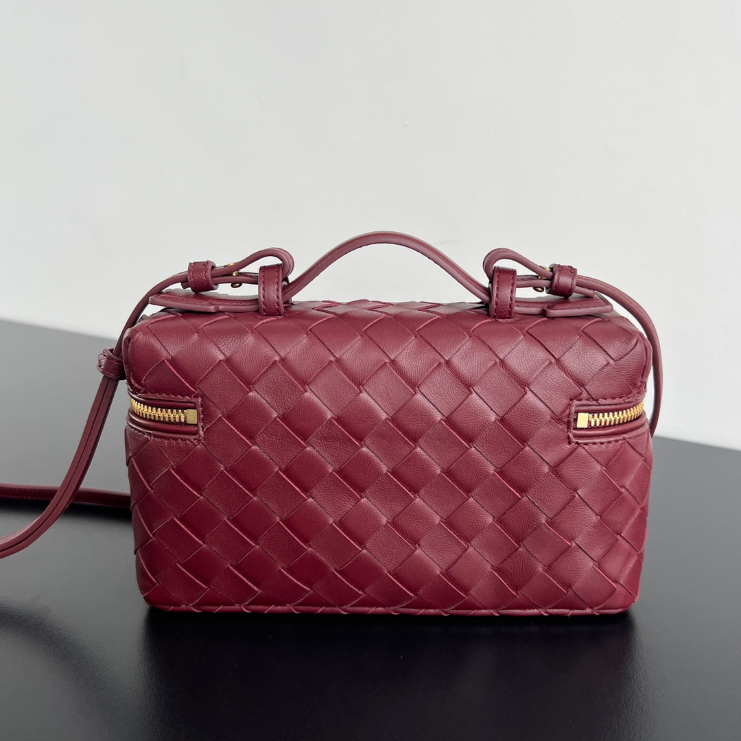 Bottega Veneta BANG BANG 22 VANITY CASE IN BURGUNDY RED CALFSKIN