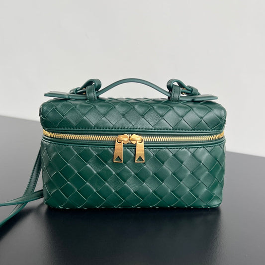 Bottega Veneta BANG BANG 22 VANITY CASE IN DARK GREEN CALFSKIN