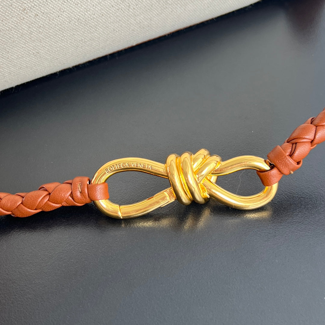 Bottega Veneta SMALL ANDIAMO 25 IN WHITE BROWN CALFSKIN AND CANVAS