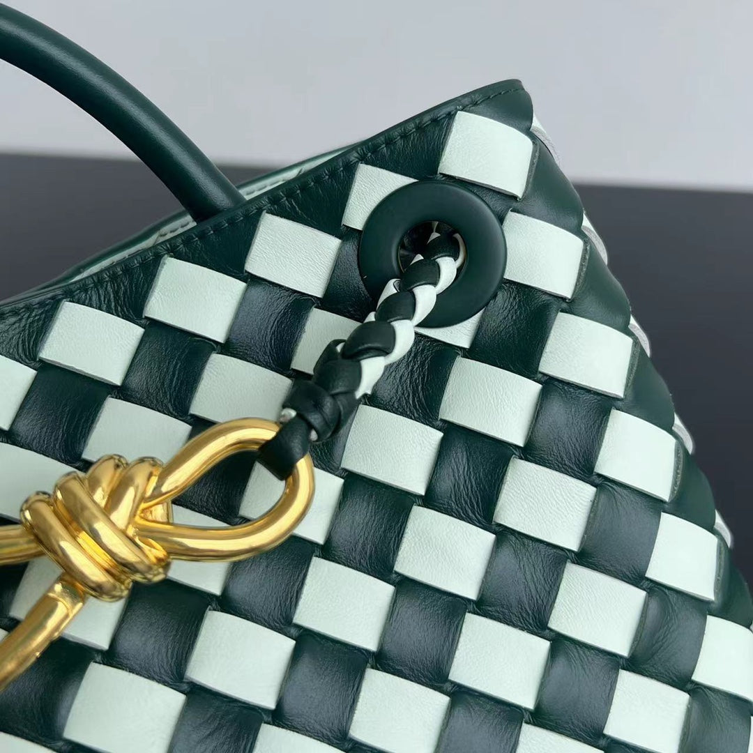 Bottega Veneta bv small andiamo 25 white dark green lambskin