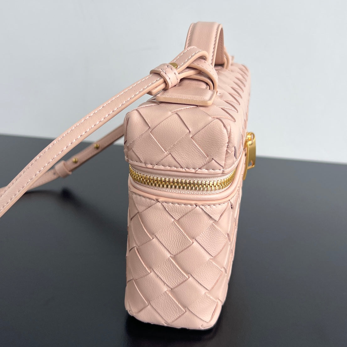 Bottega Veneta BANG BANG 22 VANITY CASE IN LIGHT PINK CALFSKIN