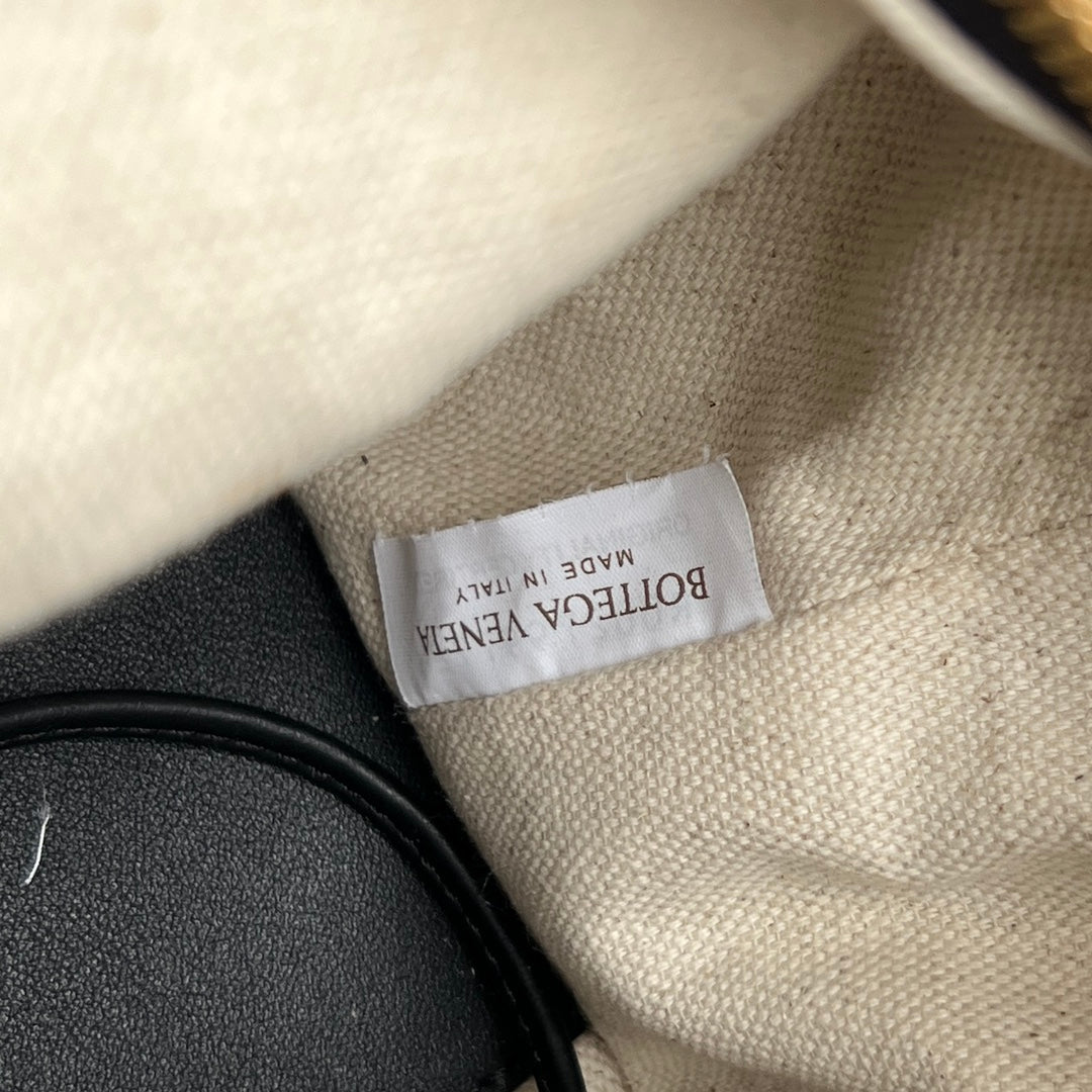 Bottega Veneta BV Loop Top Handle 19cm Black Lambskin