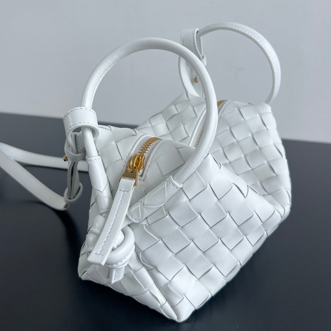 Bottega Veneta BV Loop Top Handle 19cm White Lambskin
