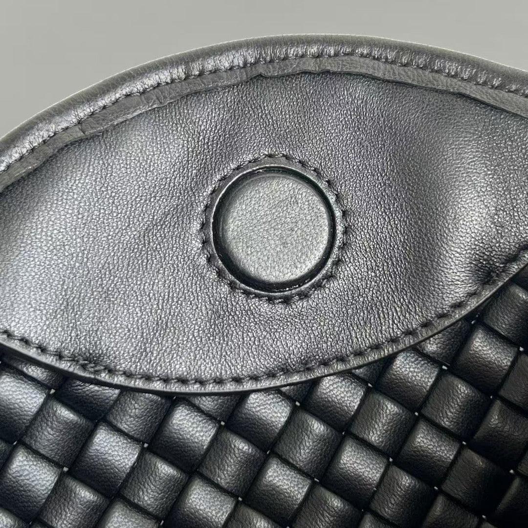 Bottega Veneta BV Small Cobble Top Handle 23cm Black Lambskin