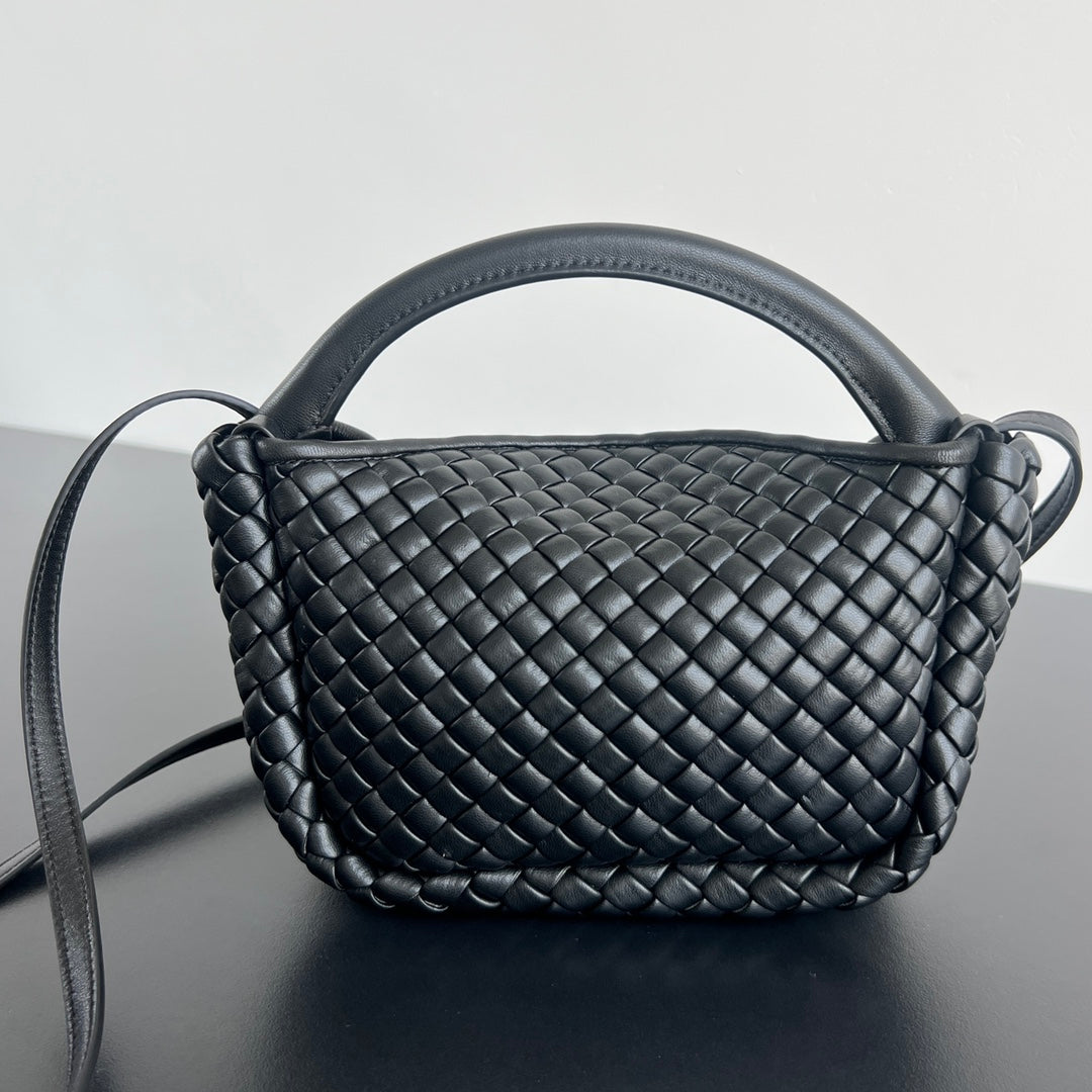 Bottega Veneta BV Small Cobble Top Handle 23cm Black Lambskin