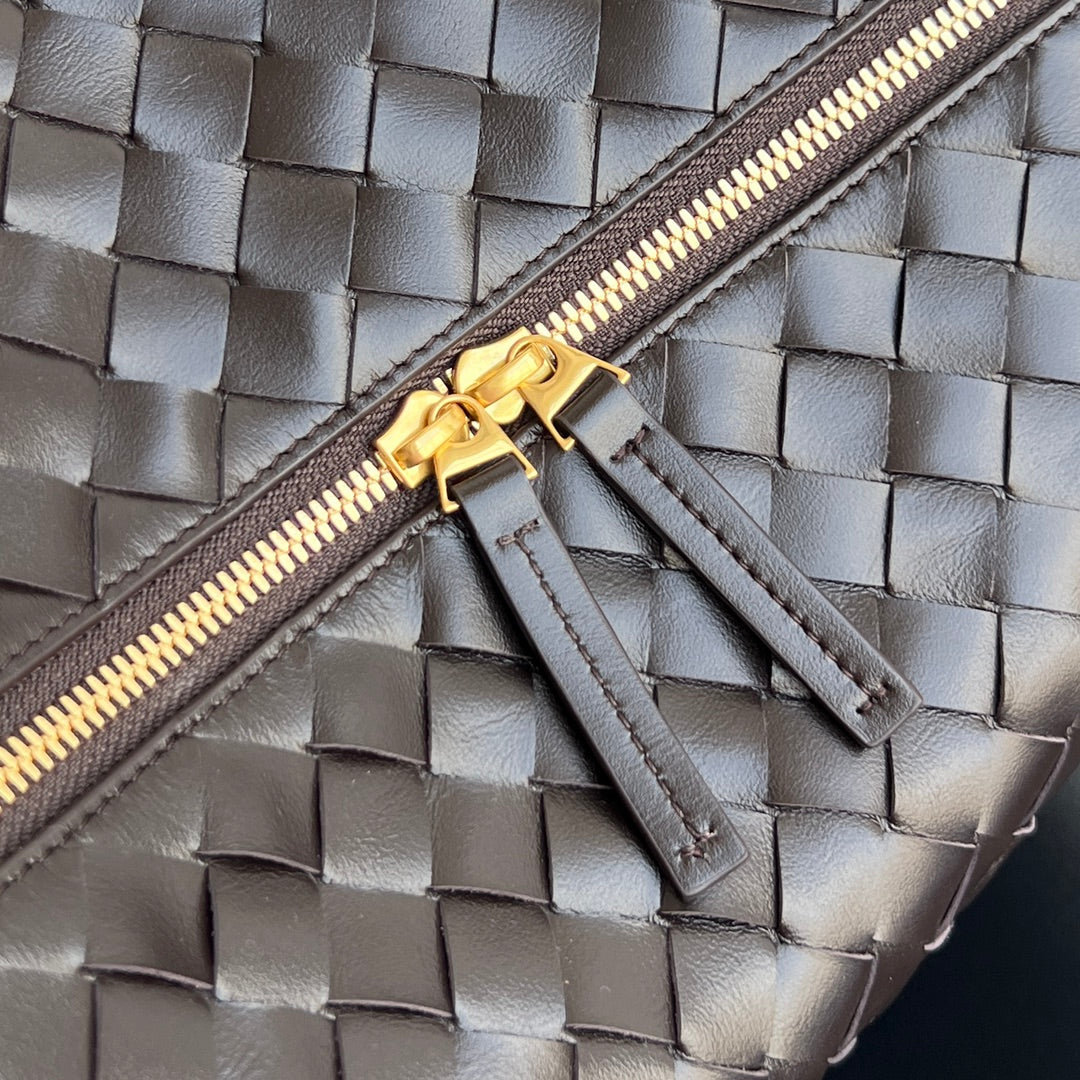 Bottega Veneta BV Loop Weekender 38cm Chocolate Calfskin