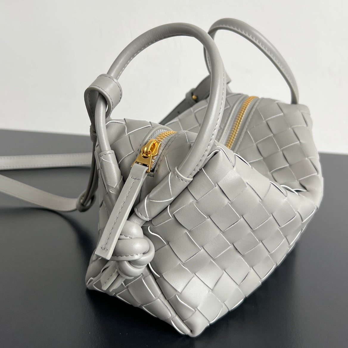 Bottega Veneta BV Loop Top Handle 19cm Grey Lambskin