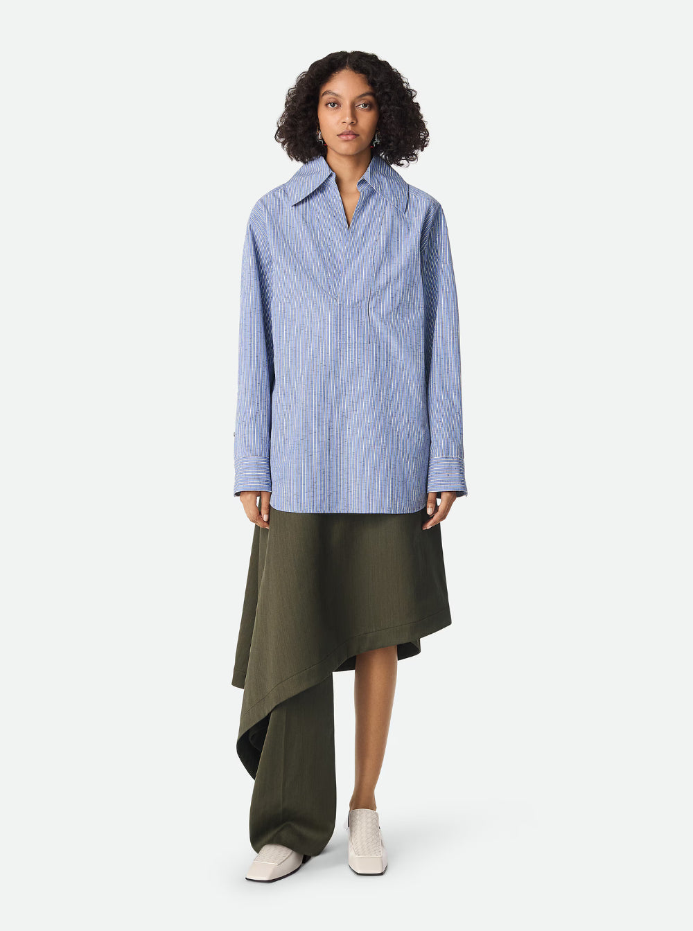 Bottega Veneta Women Blue Shirt With Deep Neckline On The Front And Long Sleeves In Cotton Poplin Woman