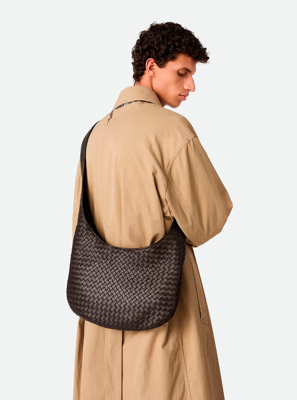 Bottega Veneta Men Brown Crossbody Bag With Top Zip Closure And Intrecciato Motif In Leather Man