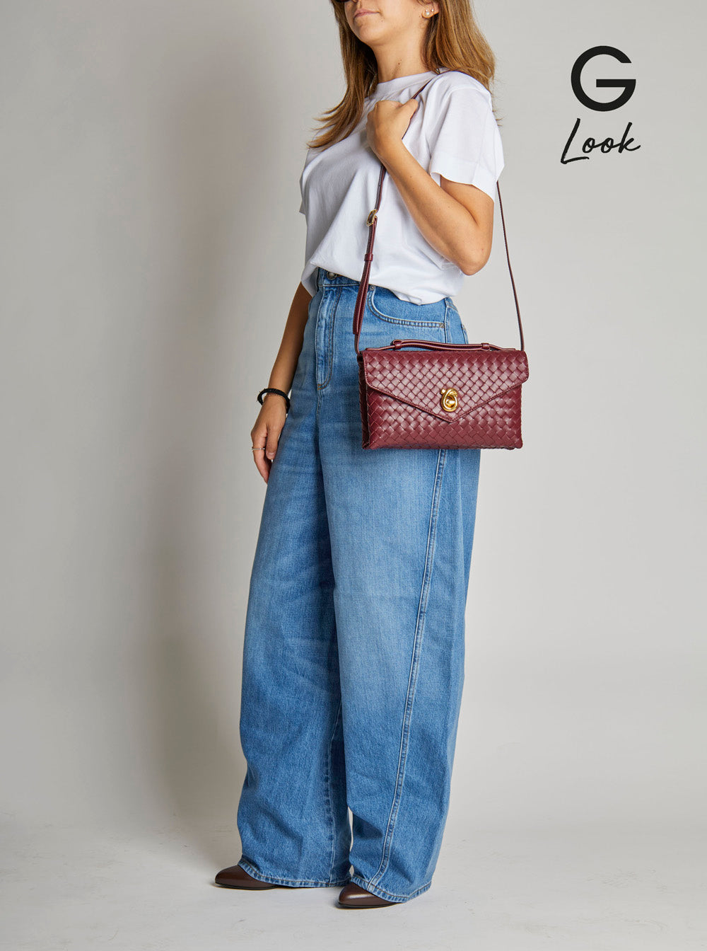 Bottega Veneta Women 'Knot Lock' Bordeaux Crossbody Bag With Intreccio Motif And Metal Knot Closure In Leather Woman