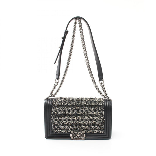 Chanel Medium Tweed & Leather Le Boy Flap Bag Leather Shoulder Bag in New Condition