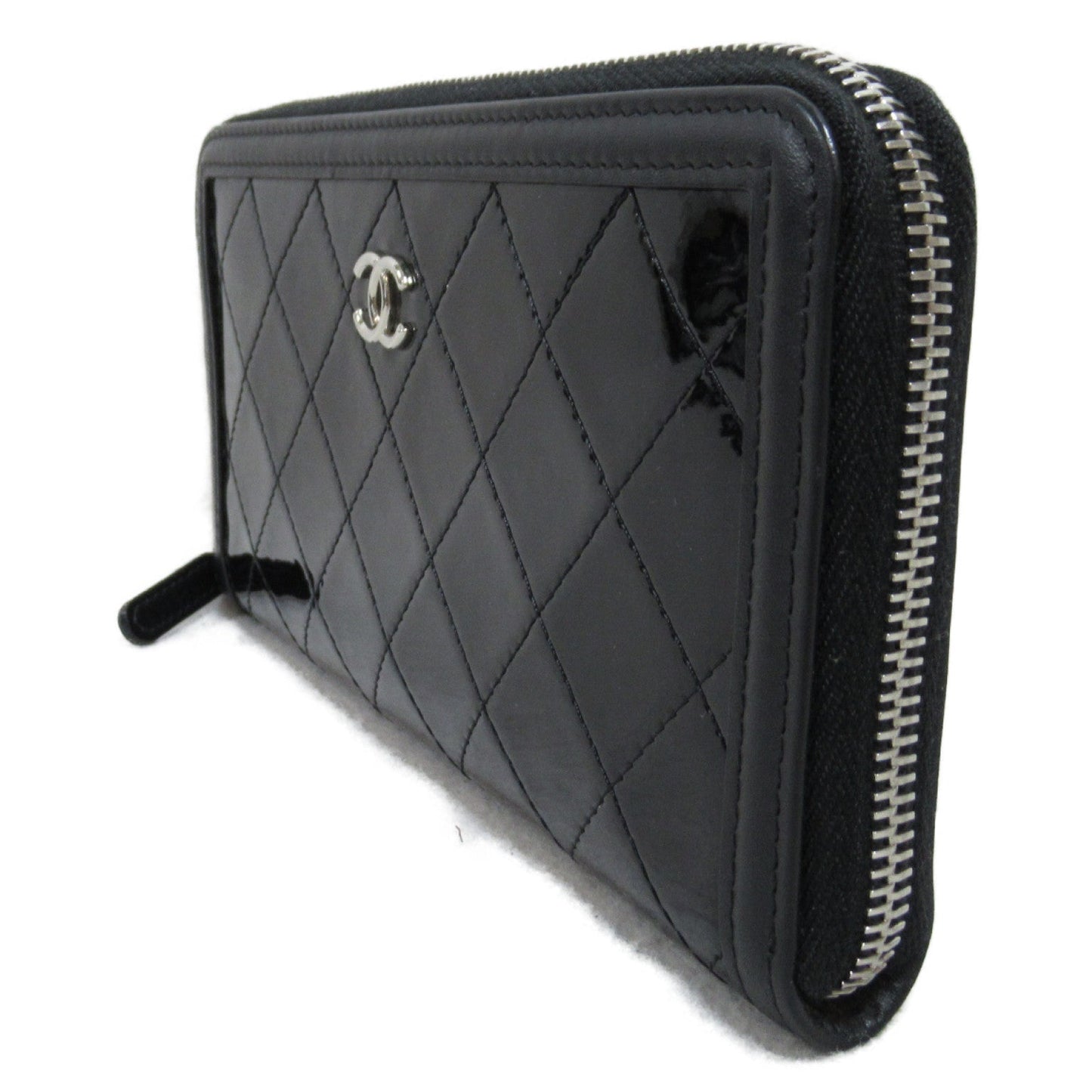 Chanel Black Enamel Round Wallet