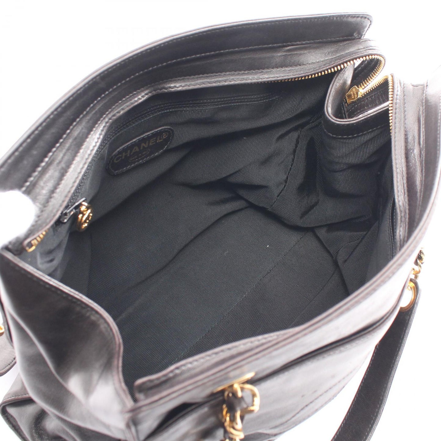 Chanel Leather Chain Tote Bag Leather Tote Bag in New Condition