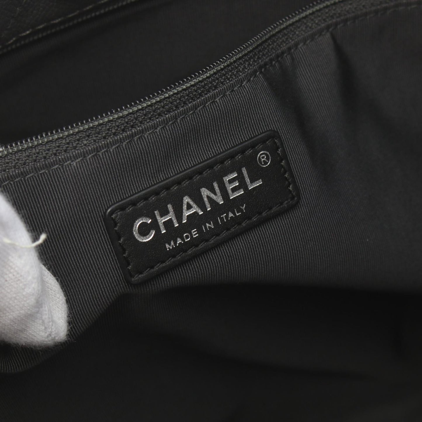 Chanel Caviar Matelasse Tote Bag Leather Tote Bag 20339830 in New Condition