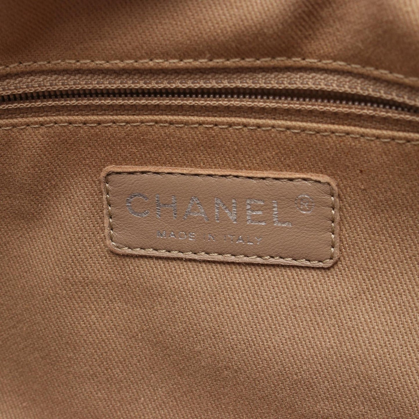 Chanel CC Matelasse Chain Tote Leather Tote Bag A67292 in New Condition