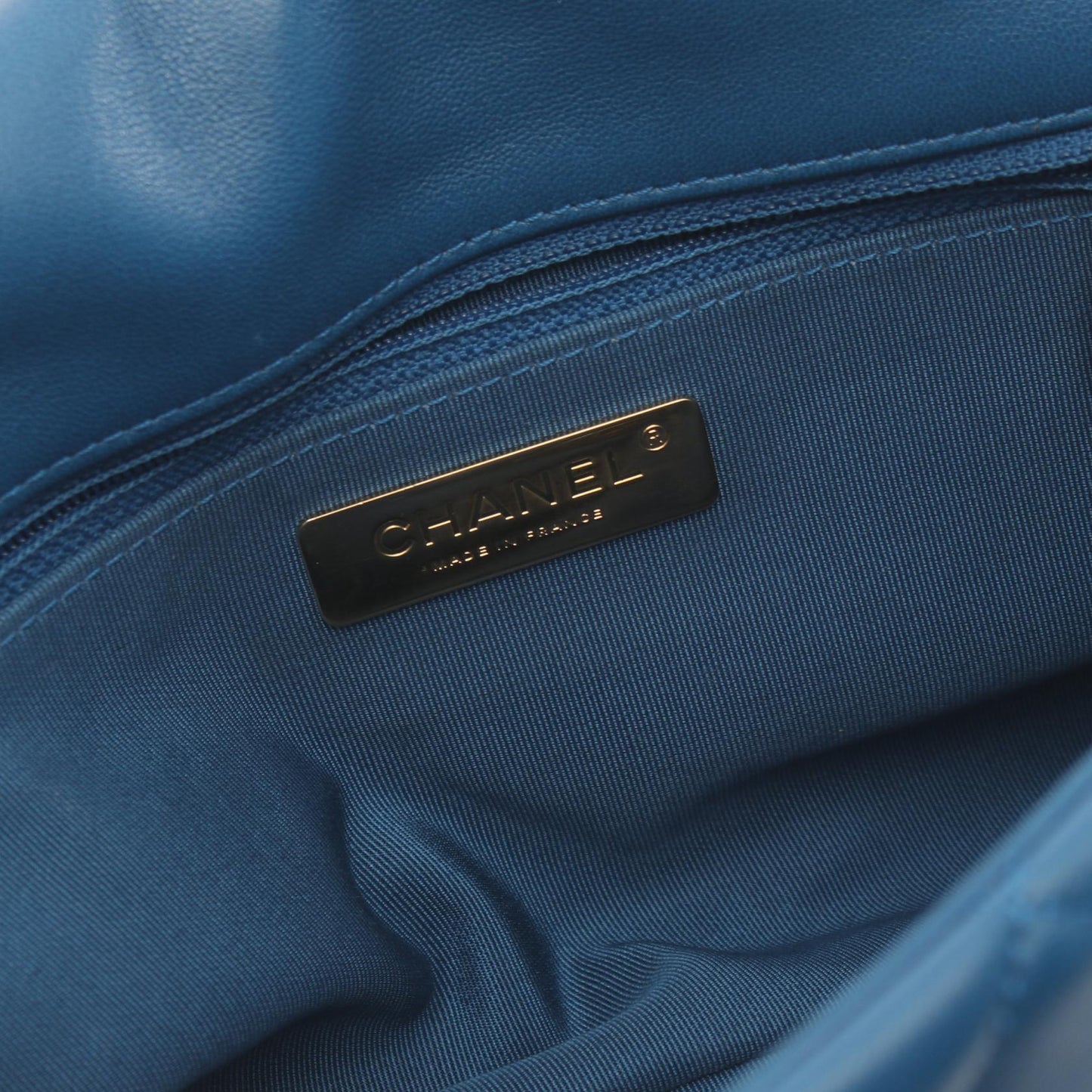 Chanel 19 dix-neuf Large Matelasse Shoulder Bag Leather Shoulder Bag AS1160