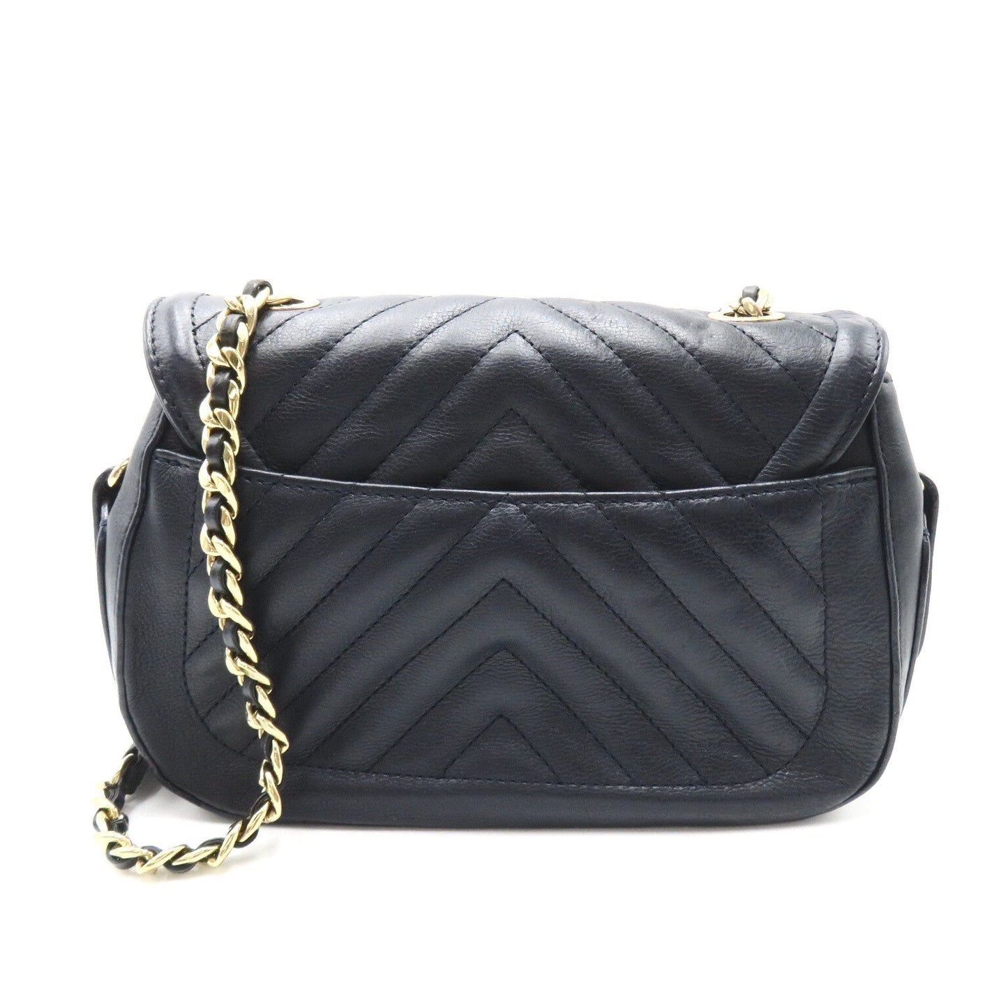 Chanel CC Chevron Flap Messenger Bag  Leather Shoulder Bag in New Condition
