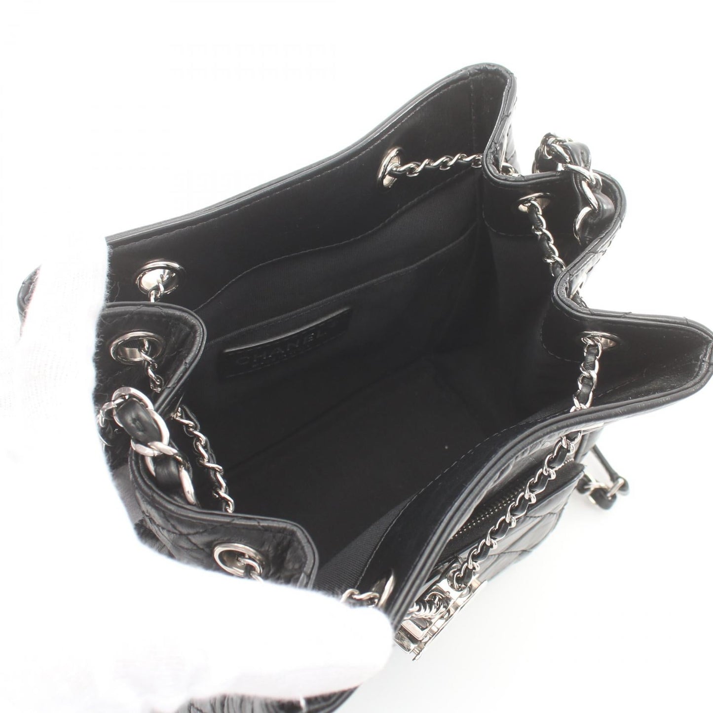 Chanel Quilted Drawstring Shoulder Bag Leather Shoulder Bag in New Condition