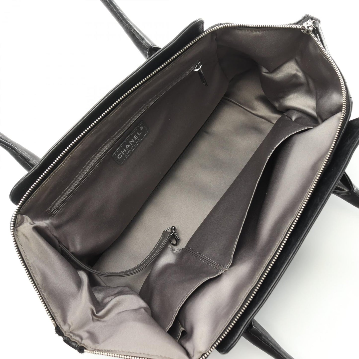 Chanel Leather Chocobar Handbag Black