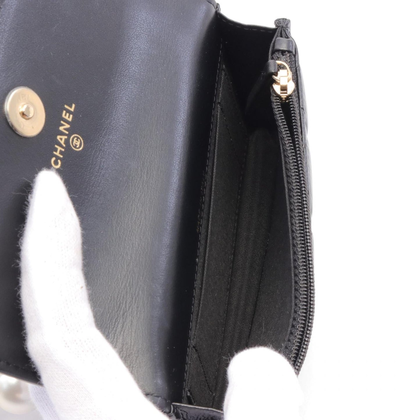 Chanel Matelasse Pearl Chain Shoulder Bag Black