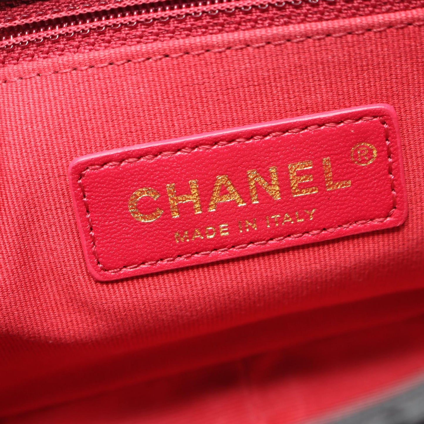 Chanel Matelasse Lambskin Shoulder Bag Black