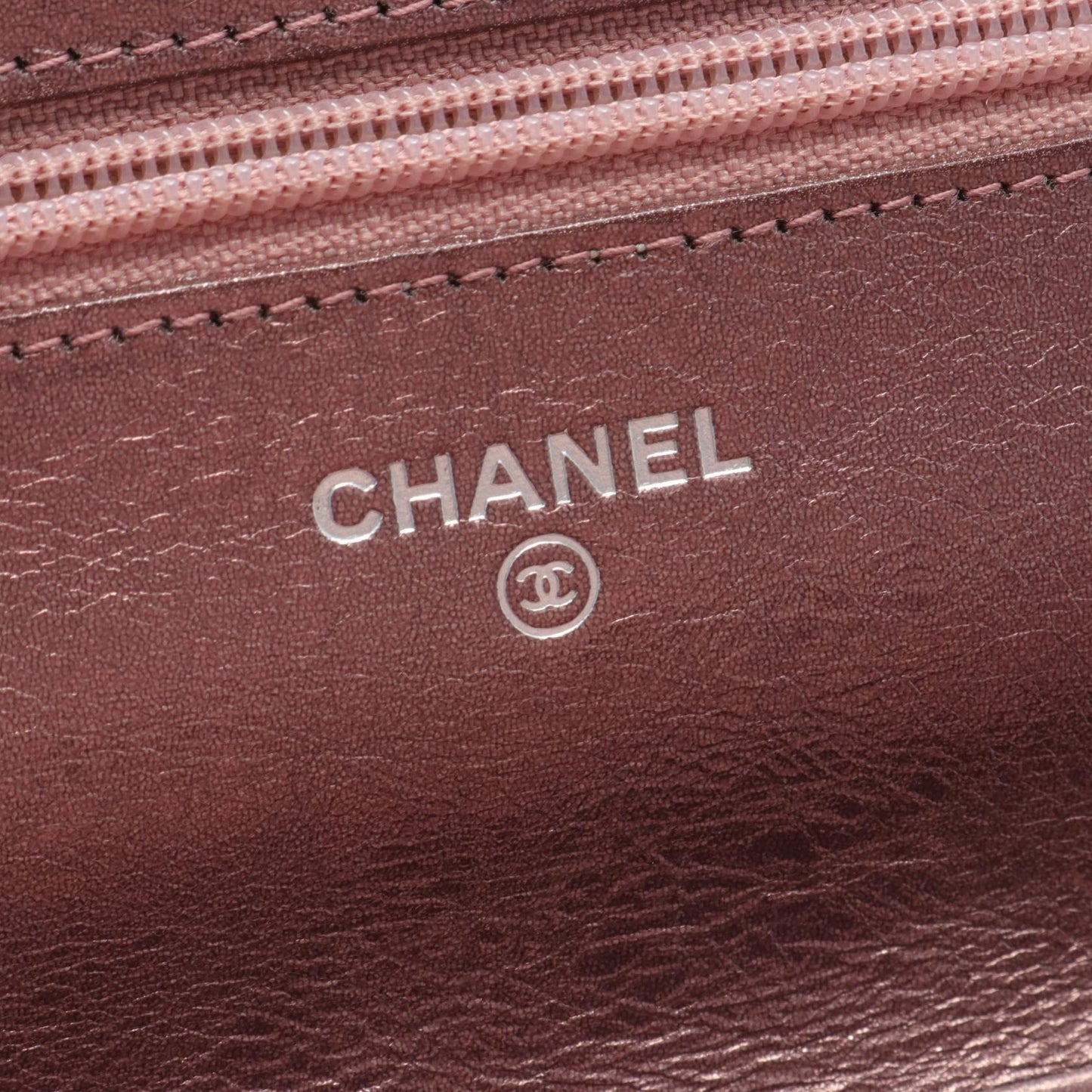Chanel Re-Issue Matelasse Wallet on Chain  Leather Other in Great Condition