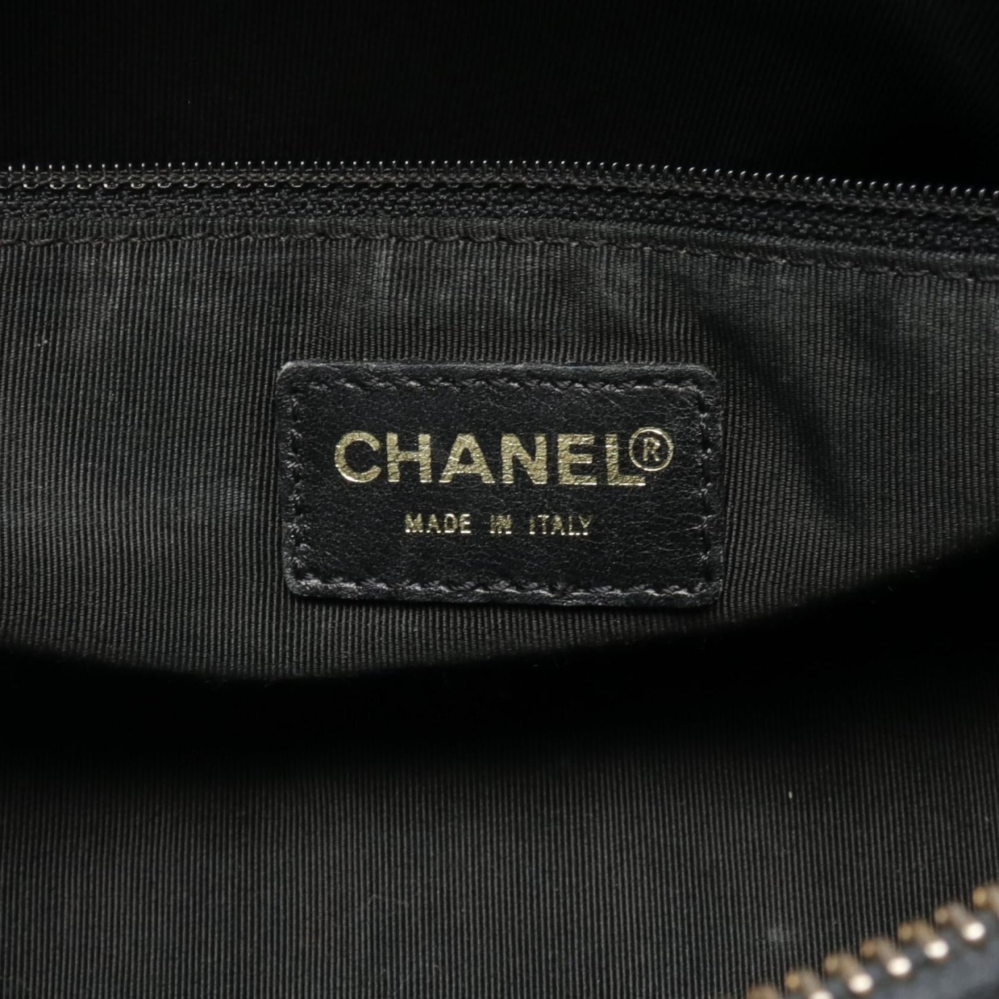 Chanel Leather Chocolate Bar Barrel Bag Leather Handbag in New Condition