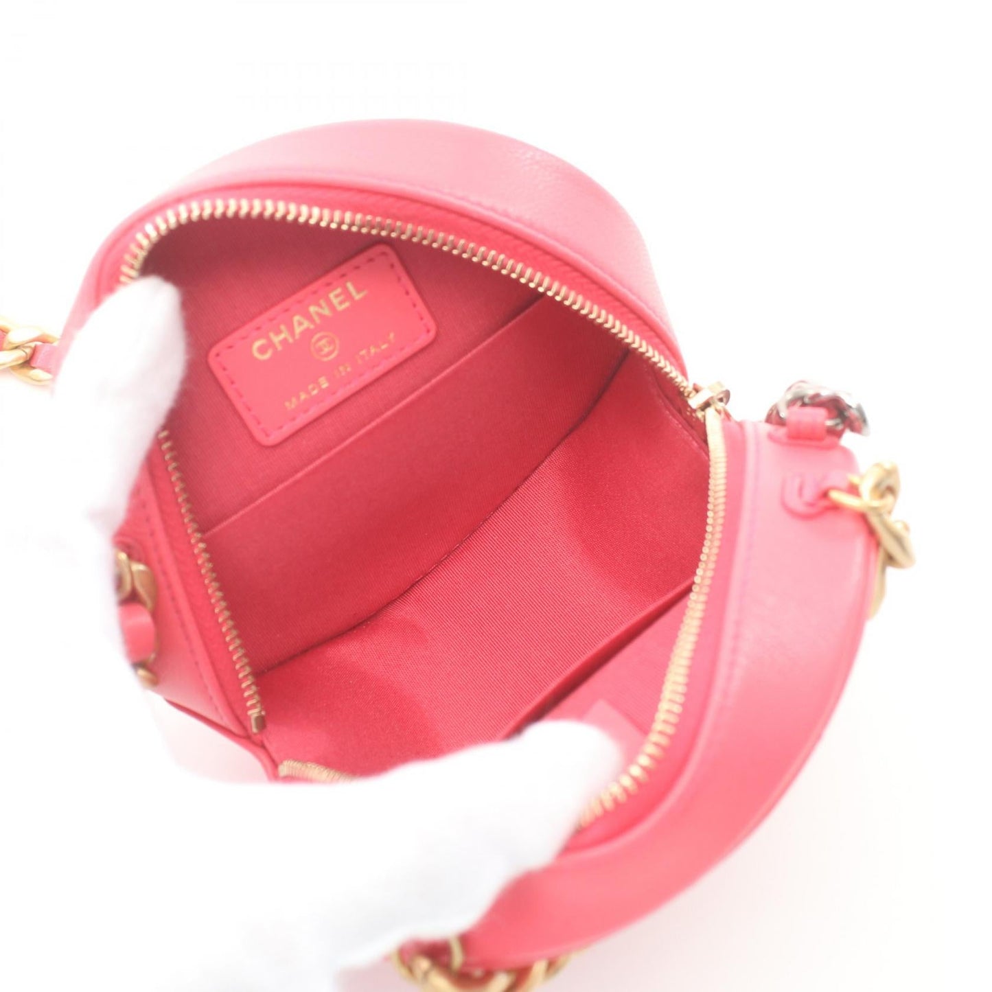 Chanel Matelasse 19 Chain Shoulder Leather Shoulder Bag AP0945 in Great Condition