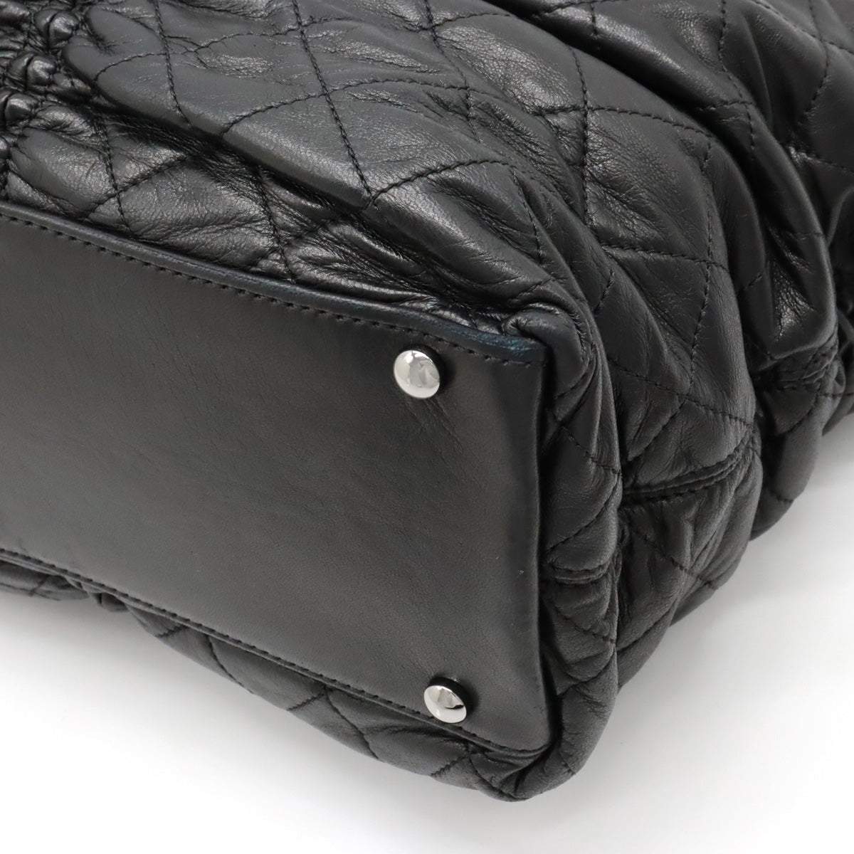 Chanel Leather Matelasse Gather Chain Tote