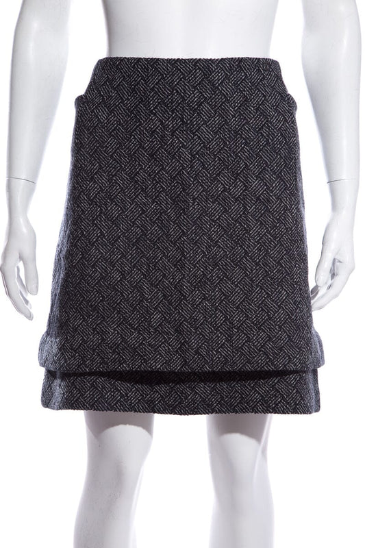 Chanel Black & White Tweed Skirt SZ 40