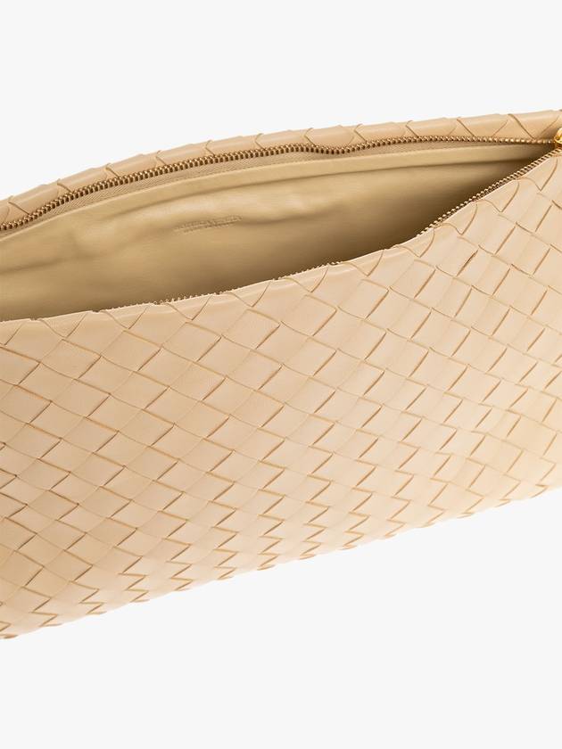 Bottega Veneta Bottega Veneta ‘Pouch Large’ Handbag, Women's, Beige