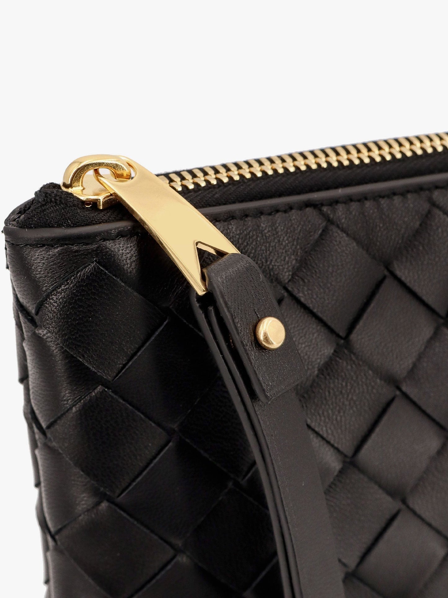 Bottega Veneta Women Intrecciato Leather Pouch